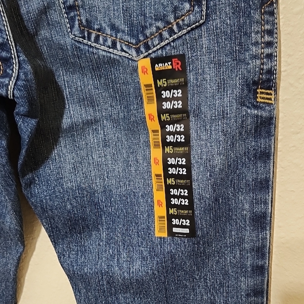 Ariat Blue Straight-Leg Jeans Classic Denim - Picture 4 of 13